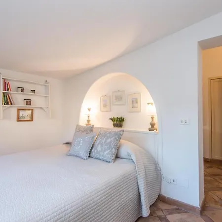 Pontecorvo Sleeps 4 Wifi شقة روما