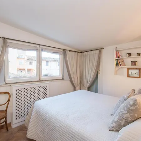 Pontecorvo Sleeps 4 Wifi * Rom
